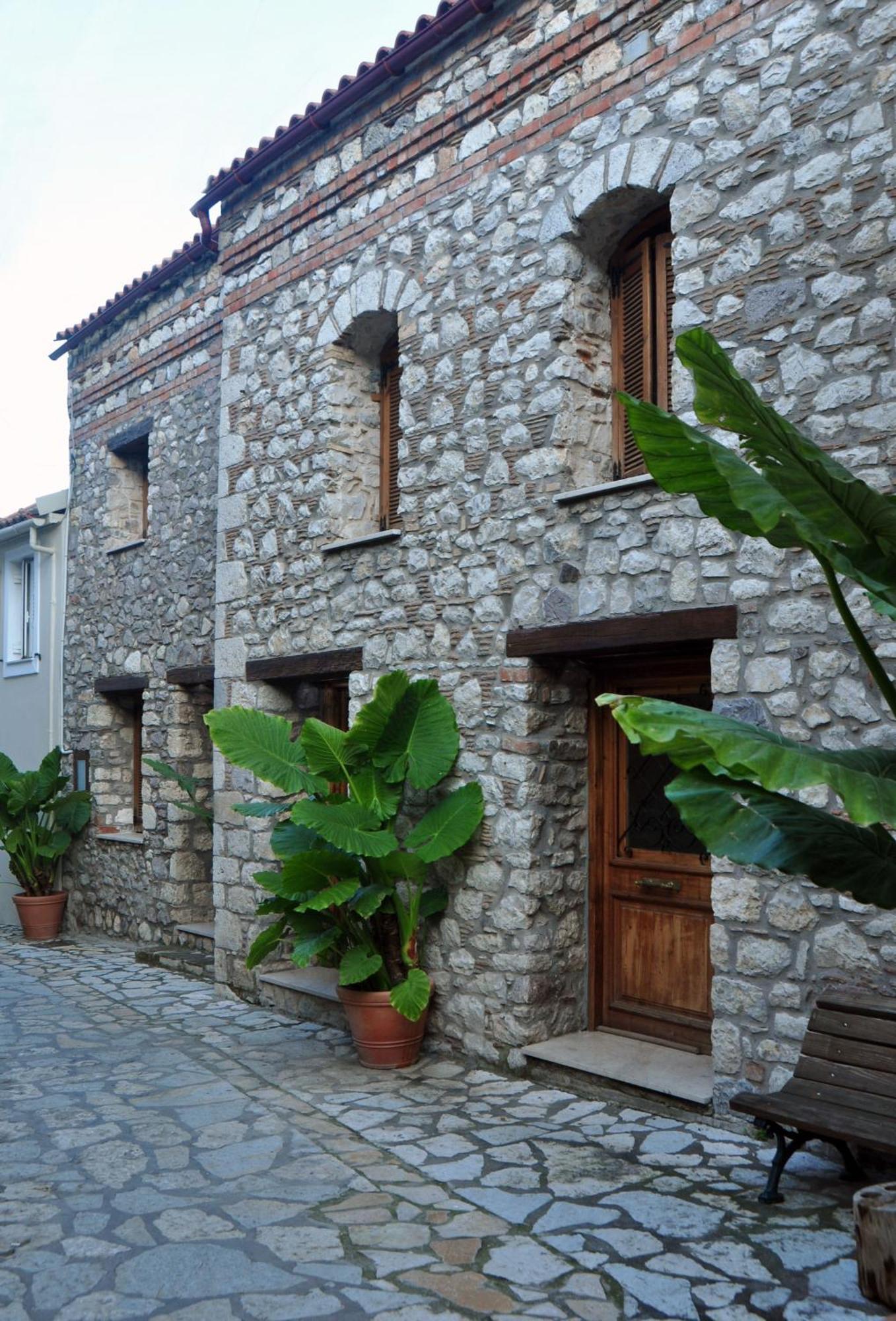Limni Stone Apartments Esterno foto